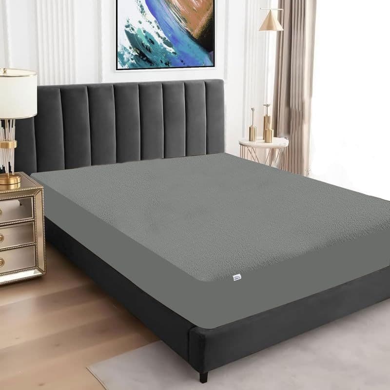 SILENT AND NOISELESS